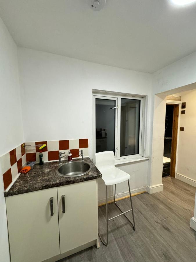 1 Bed With Kitchenette And Bathroom Oxford Exterior foto